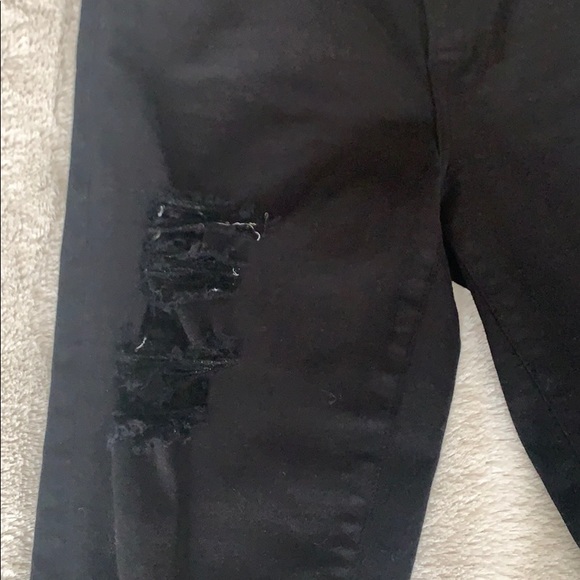Premium distressed black denim - Picture 2 of 5